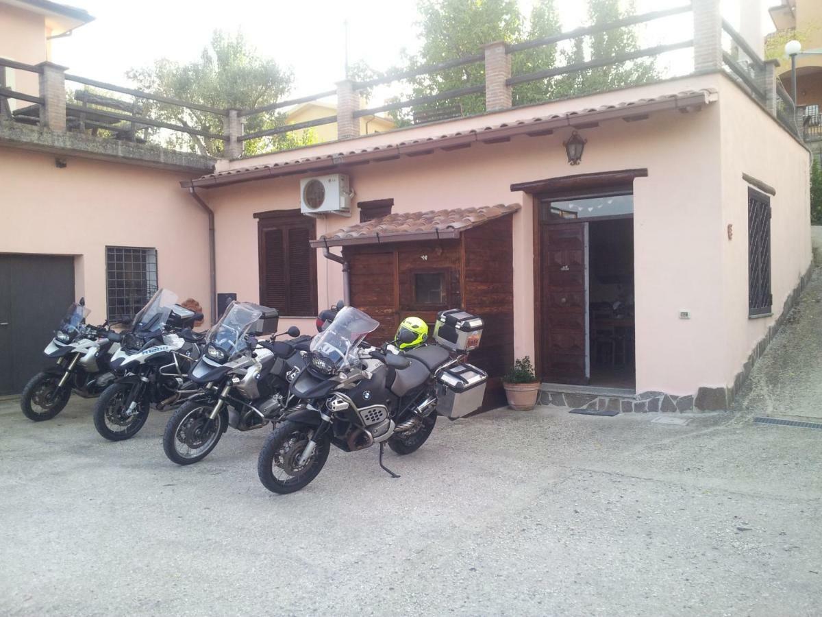 Riano Bed And Bikers住宿加早餐旅馆 外观 照片